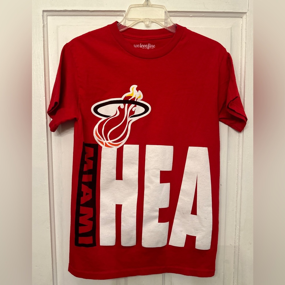 Miami Heat Mens Small Hardwood Classics Official NBA Tee